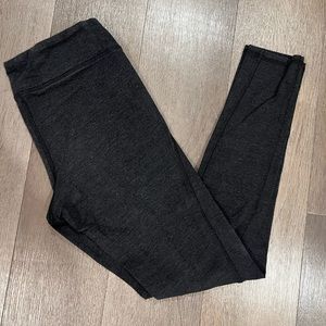 Dark heather gray Gap leggings size small